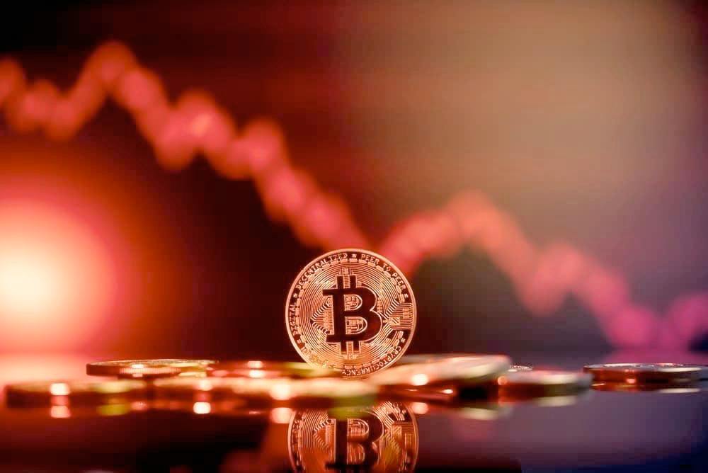 Bitcoin's dip 'may keep dipping' if this trendline is not breached, says analyst