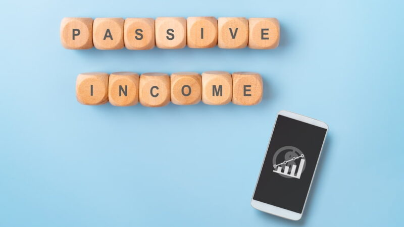 2 ways investors can earn passive income with crypto in 2024