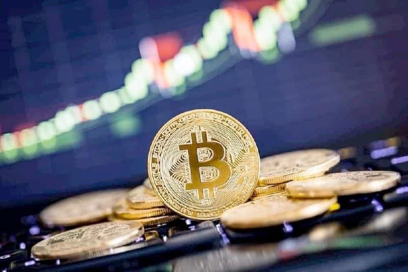 Bitcoin price gears up for major rally with two key peaks on the horizon