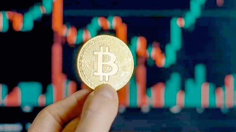 Trading expert charts Bitcoin’s path to $400,000 by 2026