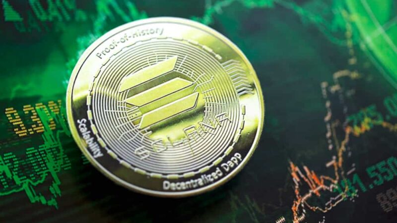 Solana makes new all-time high in stablecoin value – What’s next for SOL?