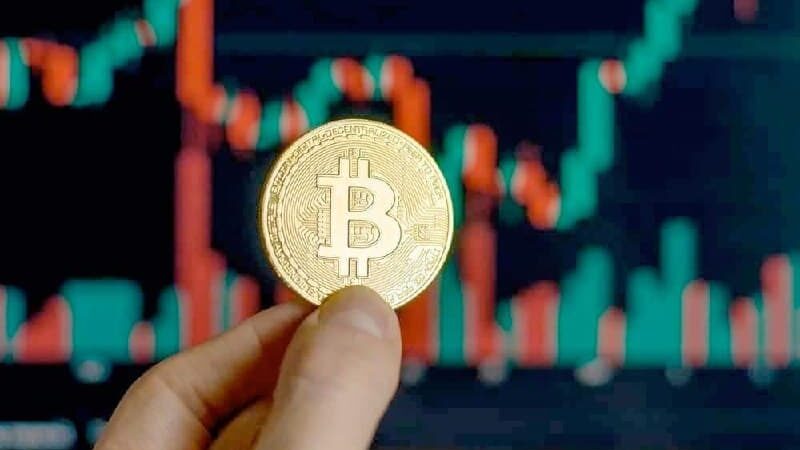 Bitcoin set to kick-start the new 2025 bullish leg, eyes $125,000 per BTC